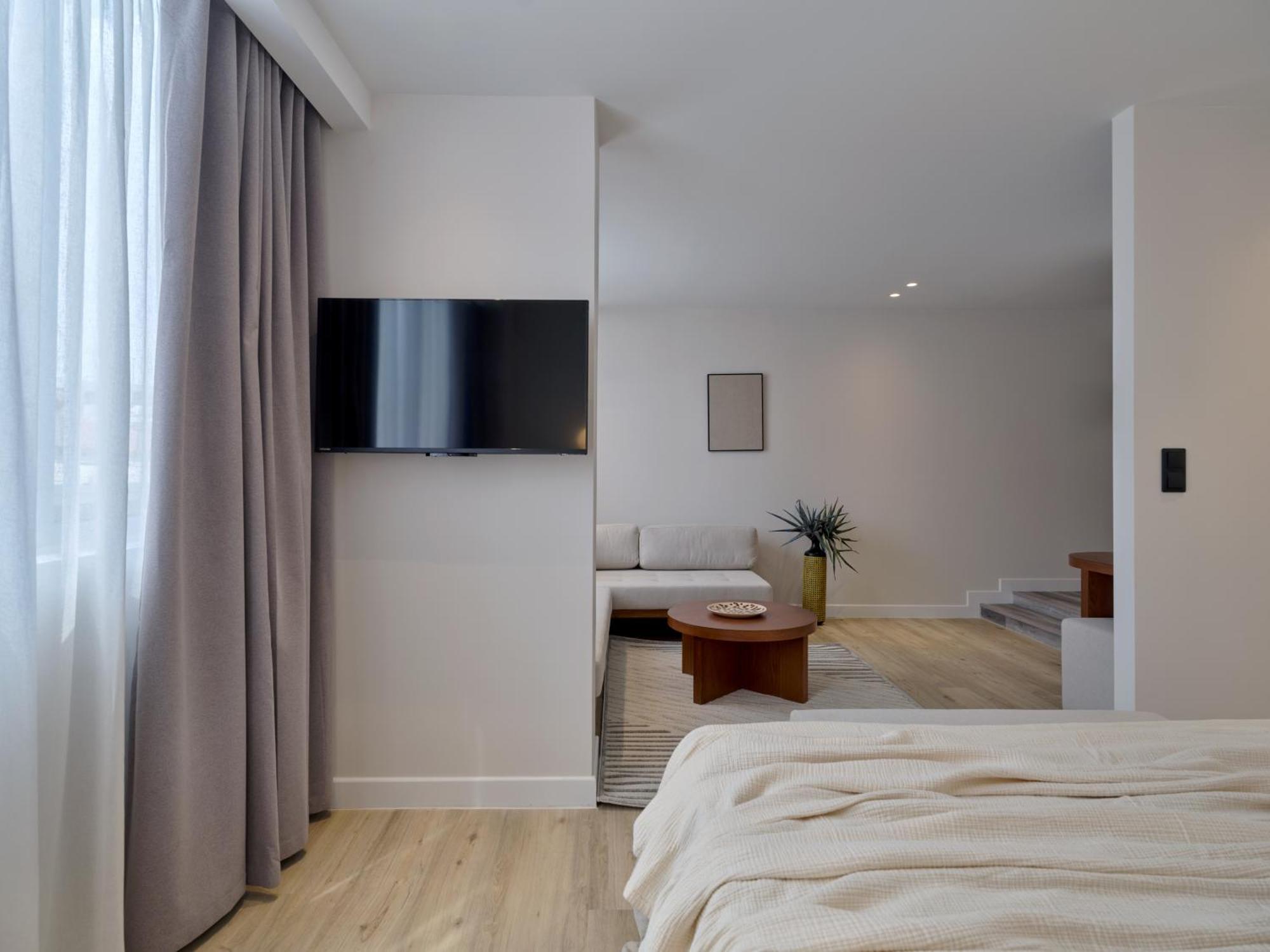 Haya Athens Loftie Suites ภายนอก รูปภาพ