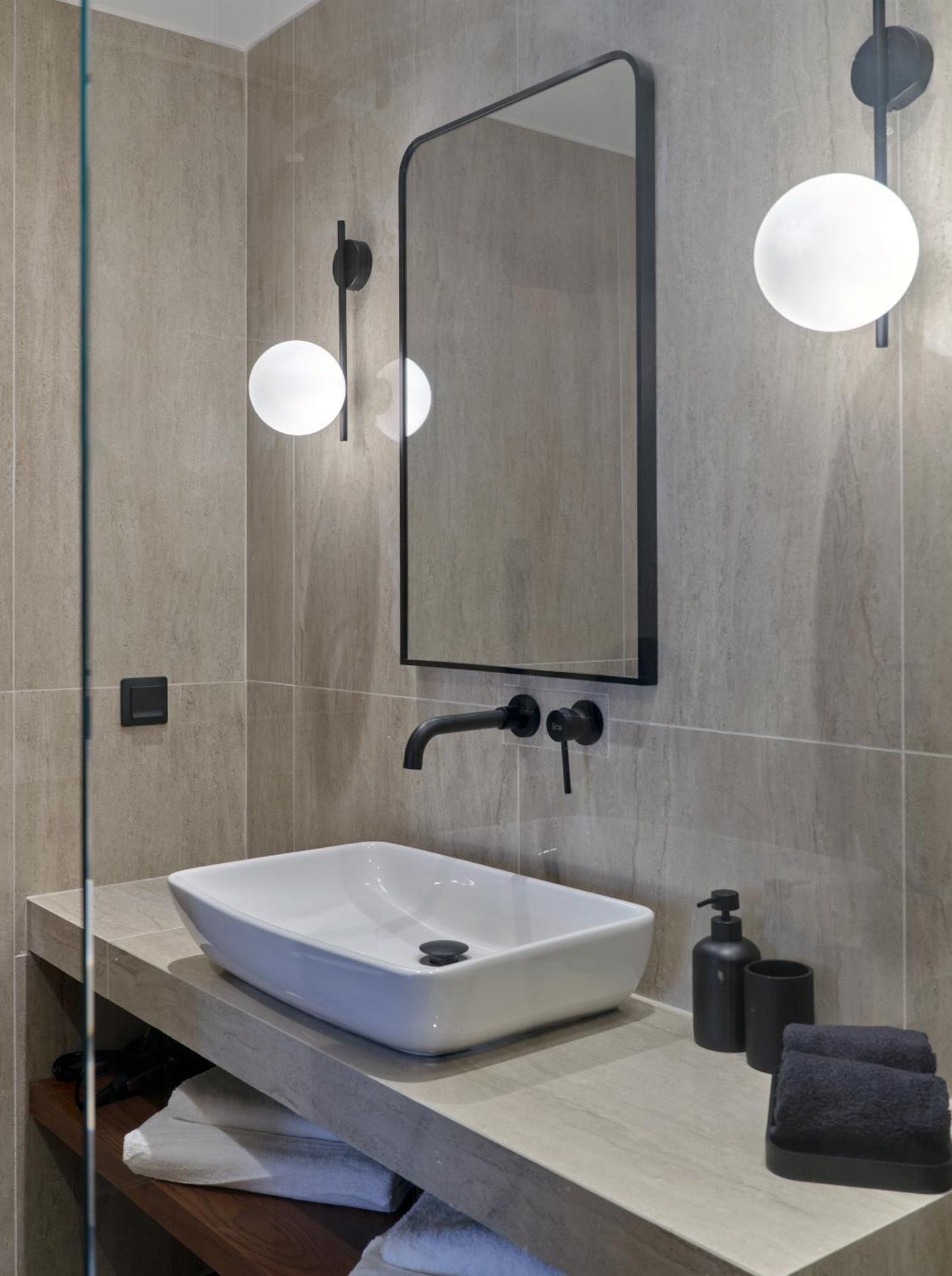 Haya Athens Loftie Suites ภายนอก รูปภาพ