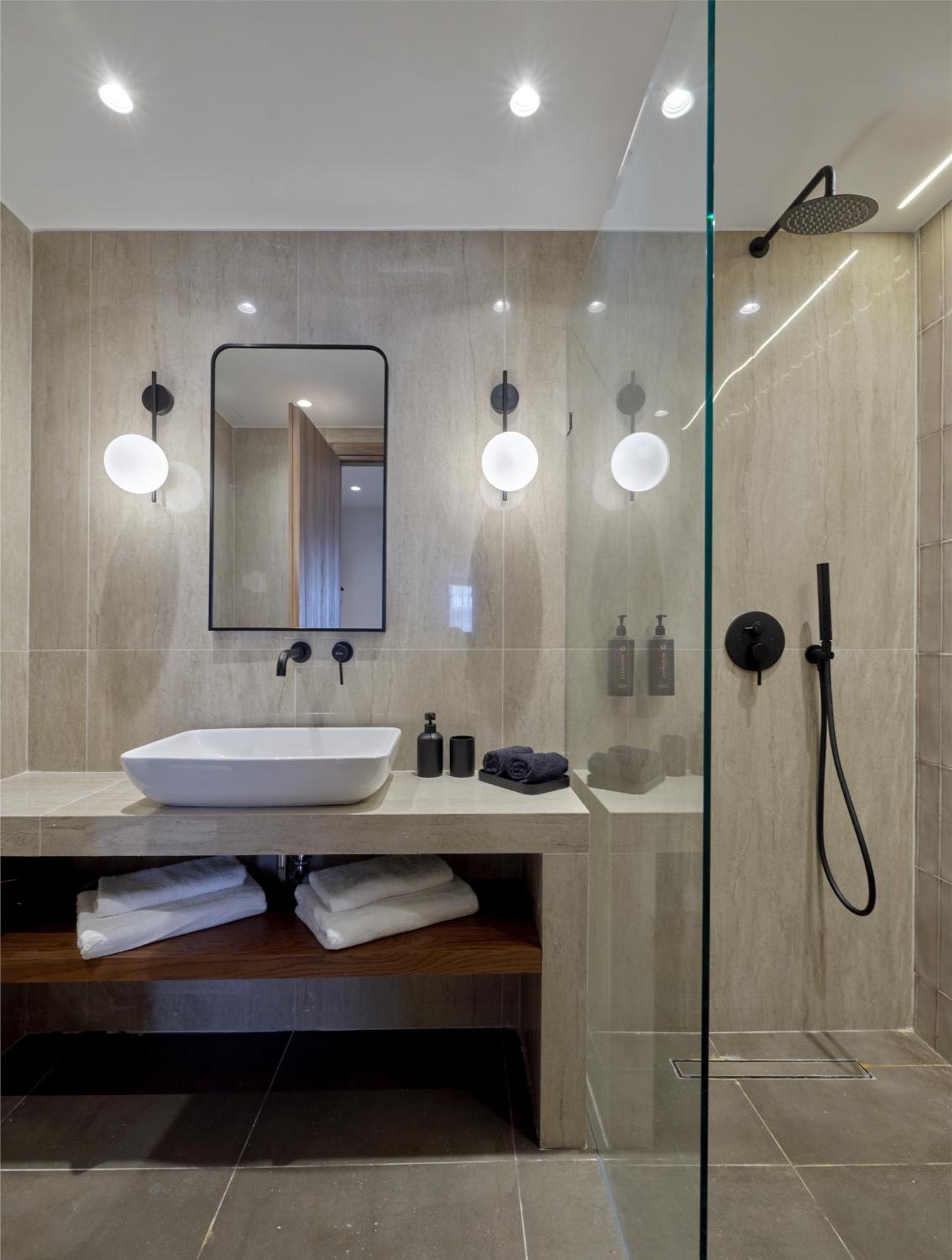 Haya Athens Loftie Suites ภายนอก รูปภาพ